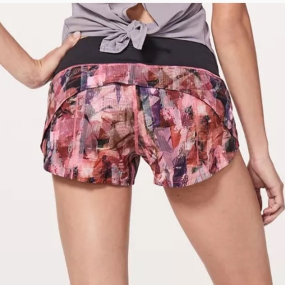 Lululemon Speed Up Low Rise Shorts 2.5” Inseam Pink/Black Size 6/Small MSRP $68 - Picture 2 of 13